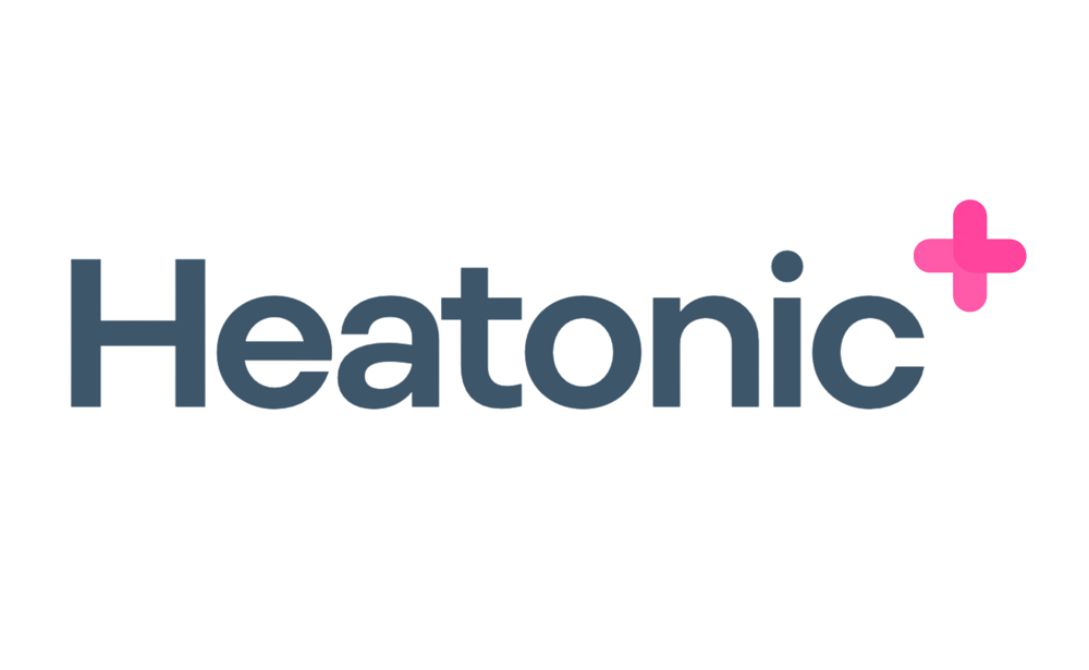 Heatonic-Logo in Grau mit einem pinkfarbenen Pluszeichen