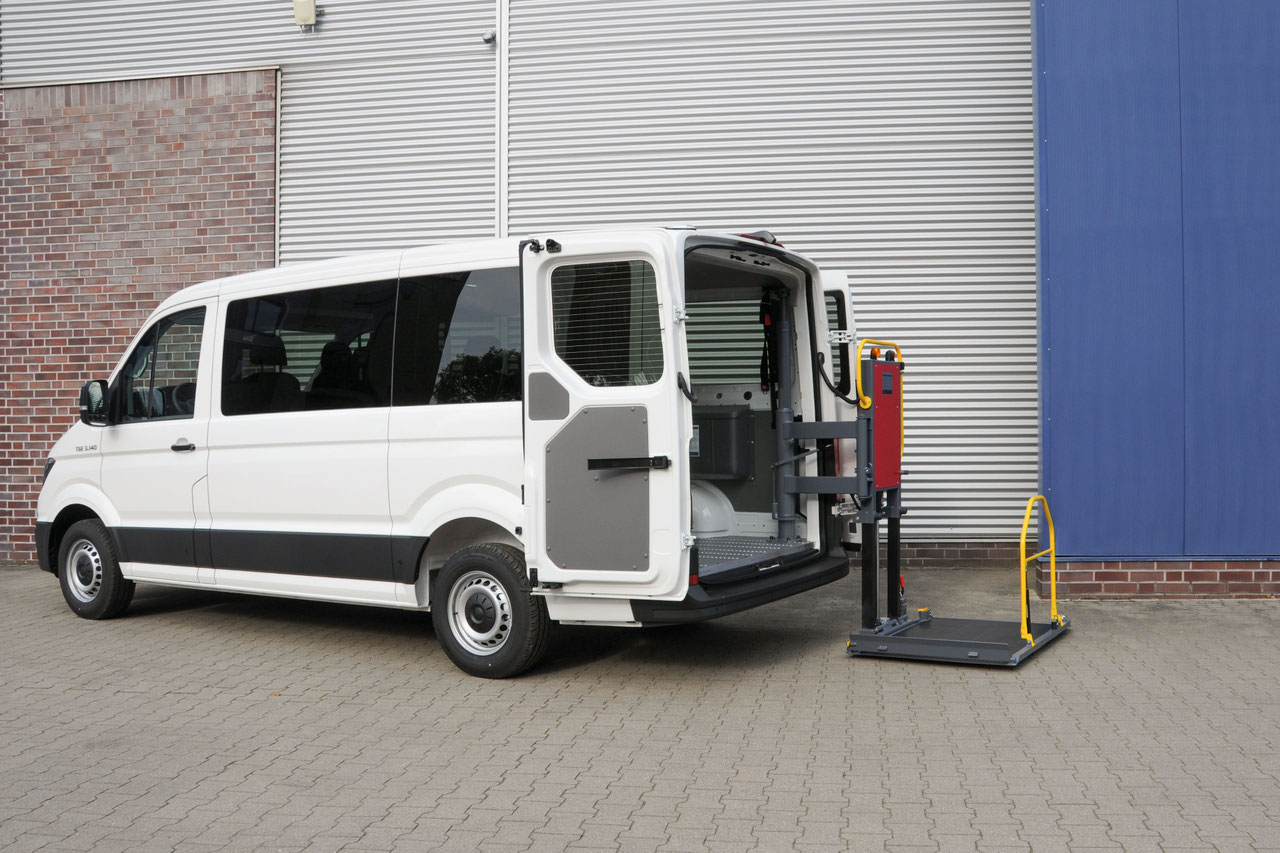 MAN TGE mit Schwenklift BSL 350 – Bild 1