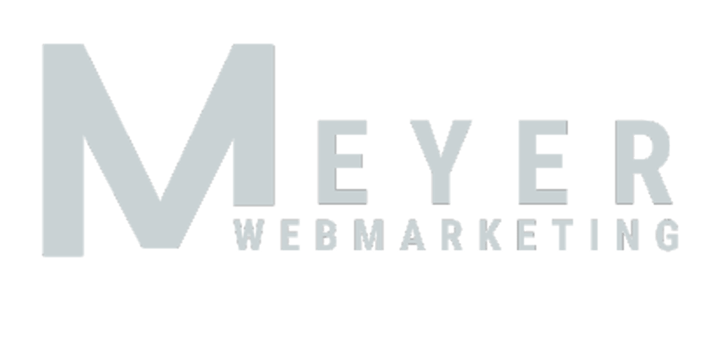 Meyer Webmarketing Logo auf dunkelgrünem Hintergrund.