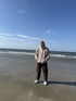 Lukas Stralla, Coach von STRALLA SHIFT, am Strand