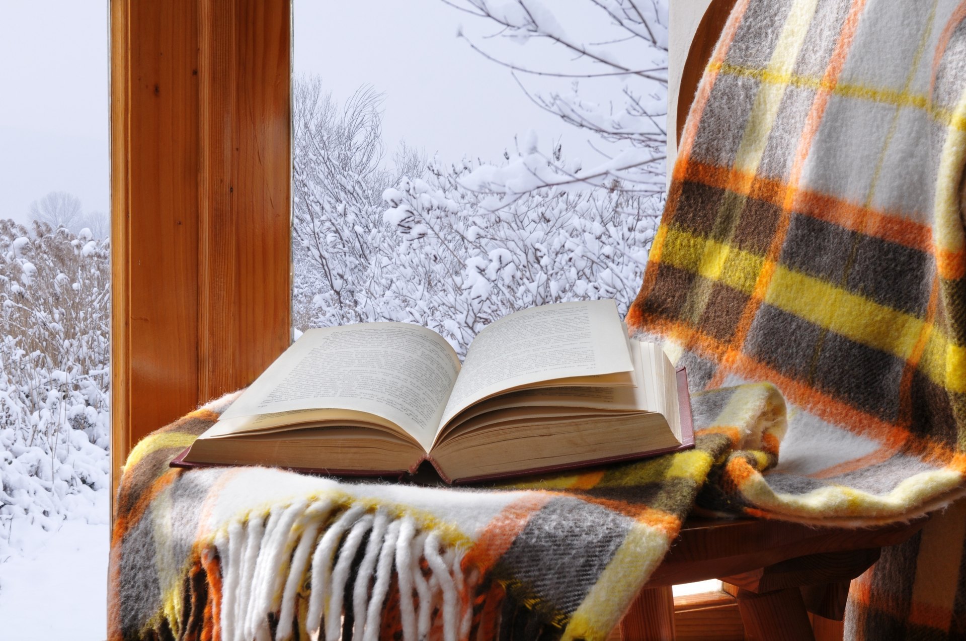 Energy Efficient Windows: How to Keep Heat In During the Winter