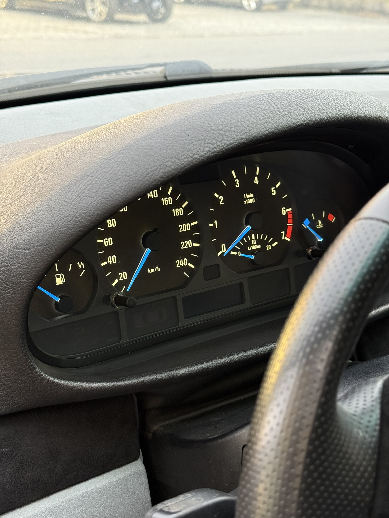 BMW E46 Blaue Nadeln Ohne Display