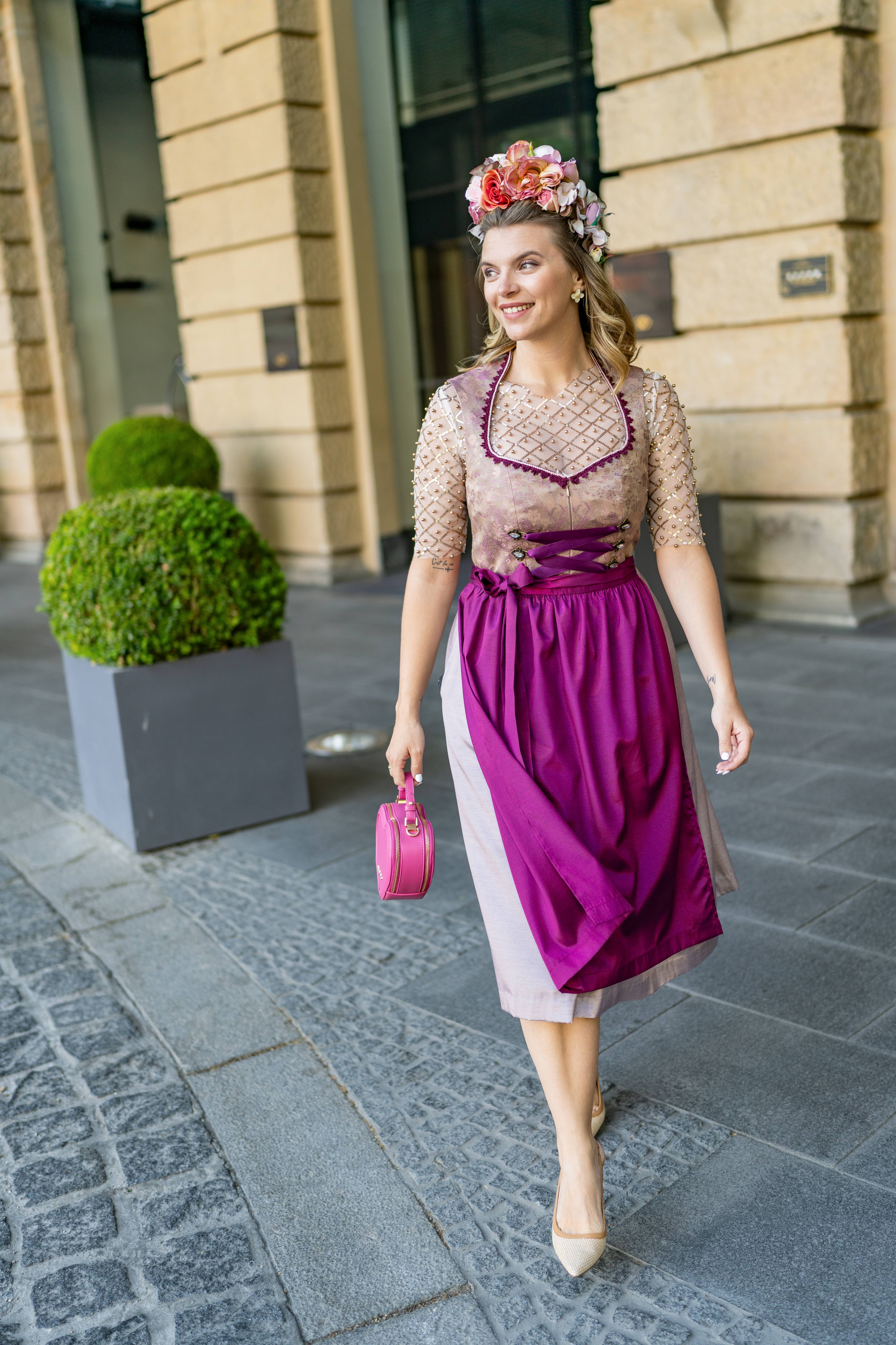 dirndl_liebe_wiesndirndl_02_77 (1).jpg