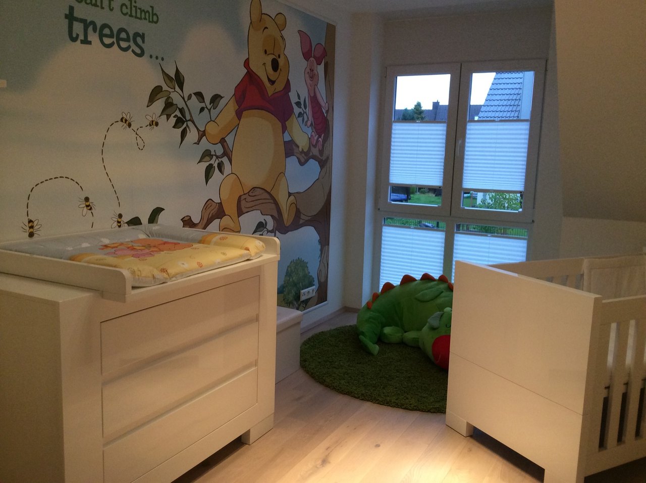 Saniertes und neu ausgebautes Kinderzimmer nach der Modernisierung