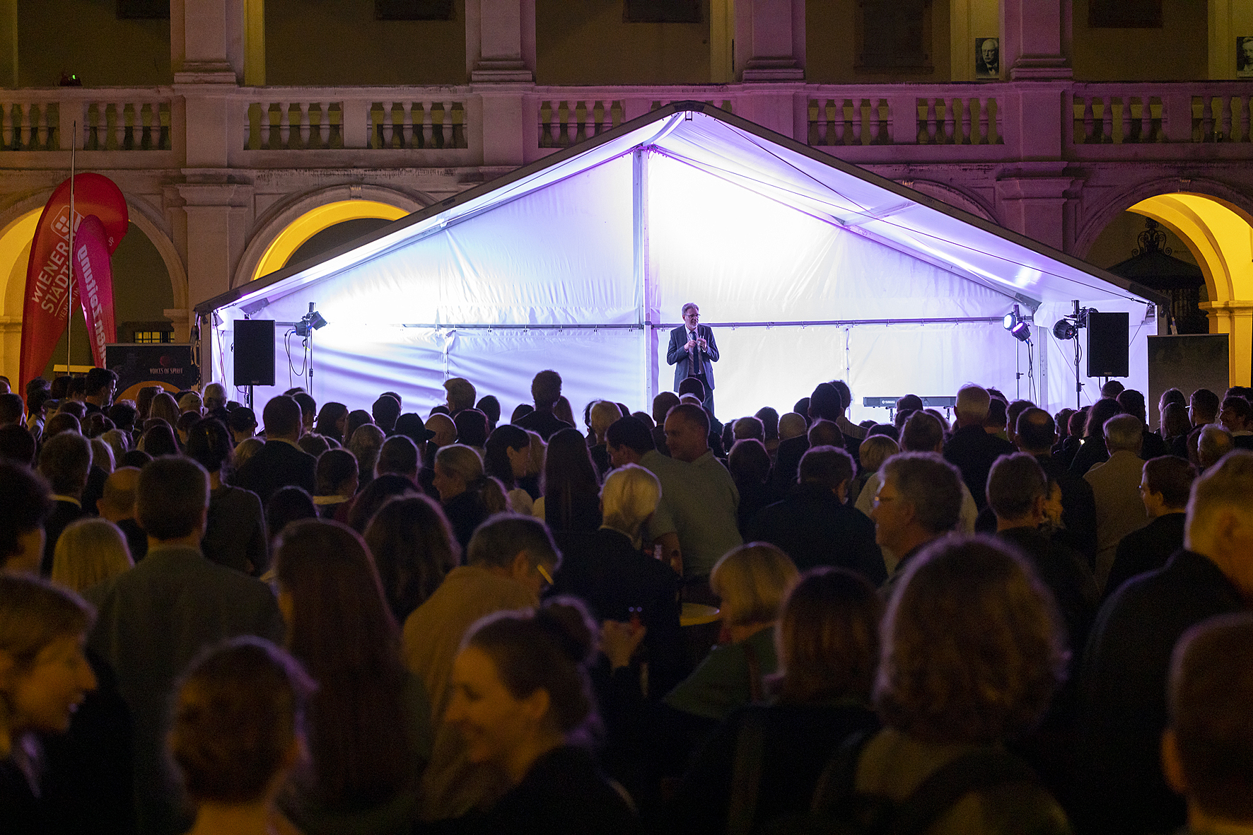 Communal singing with the audience in the Landhaushof during the Long Night of Choirs, Voices of Spirit 2022, Graz