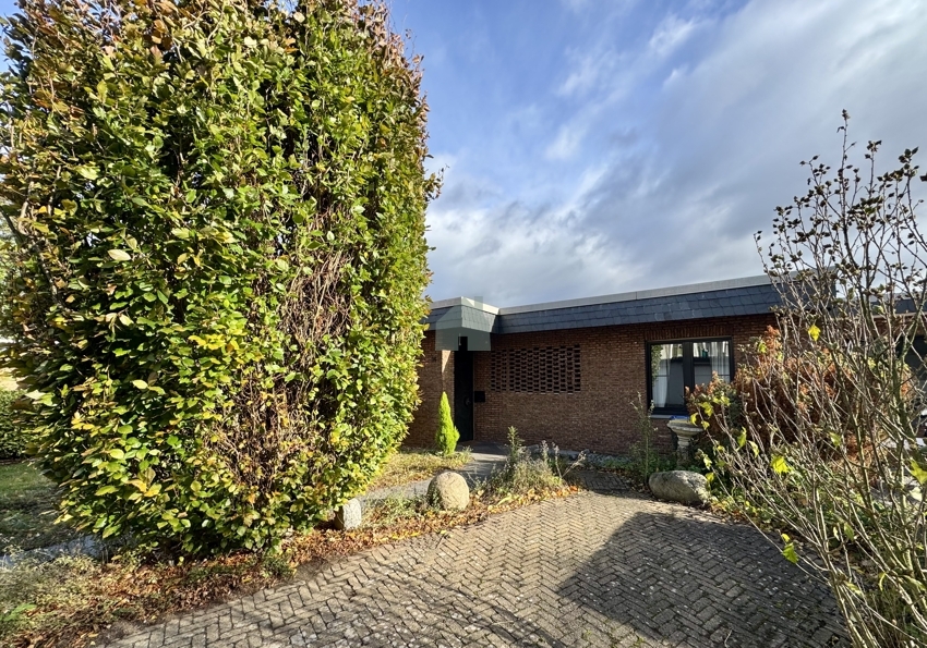 Bungalow mit Garten zwischen Rhein und Uettelsheimer See