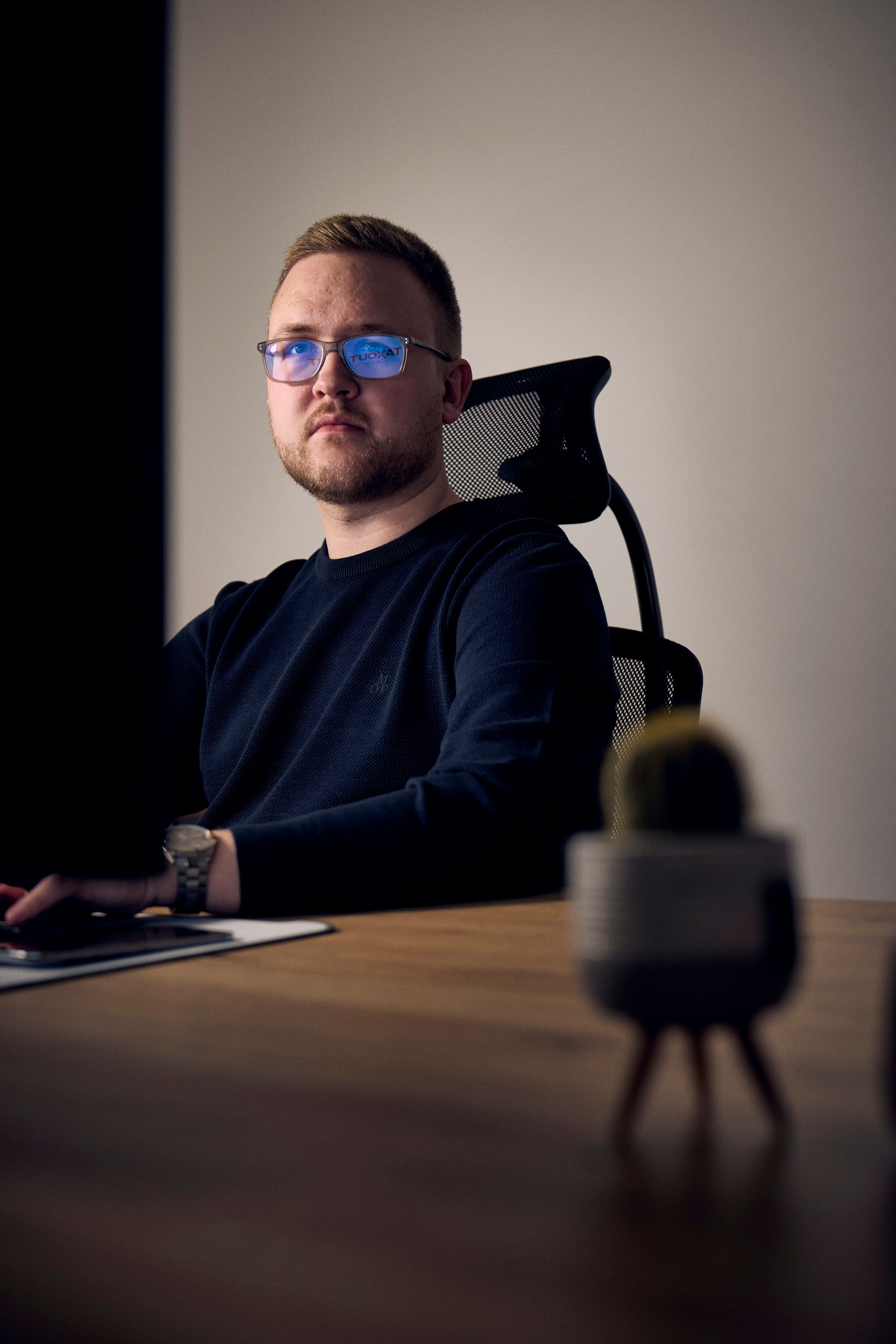 Michael Unnerstall am Schreibtisch