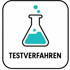 Ein Erlenmeyerkolben mit blauer Flüssigkeit und aufsteigenden Blasen über dem Text "TESTVERFAHREN".