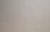Vertragsunterzeichnung: Person überreicht Stift für Unterschrift auf Dokument.