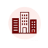 Dunkelrotes Icon von drei Hochhäusern in einem hellen Kreis auf schwarzem Hintergrund - Software für Stabsarbeit - Notfall- und Krisenmanager (NKM®).