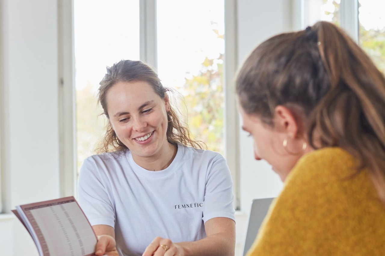 Fallbericht: Wie das richtige Coaching PMS und Zyklusprobleme nachhaltig verbessern kann
