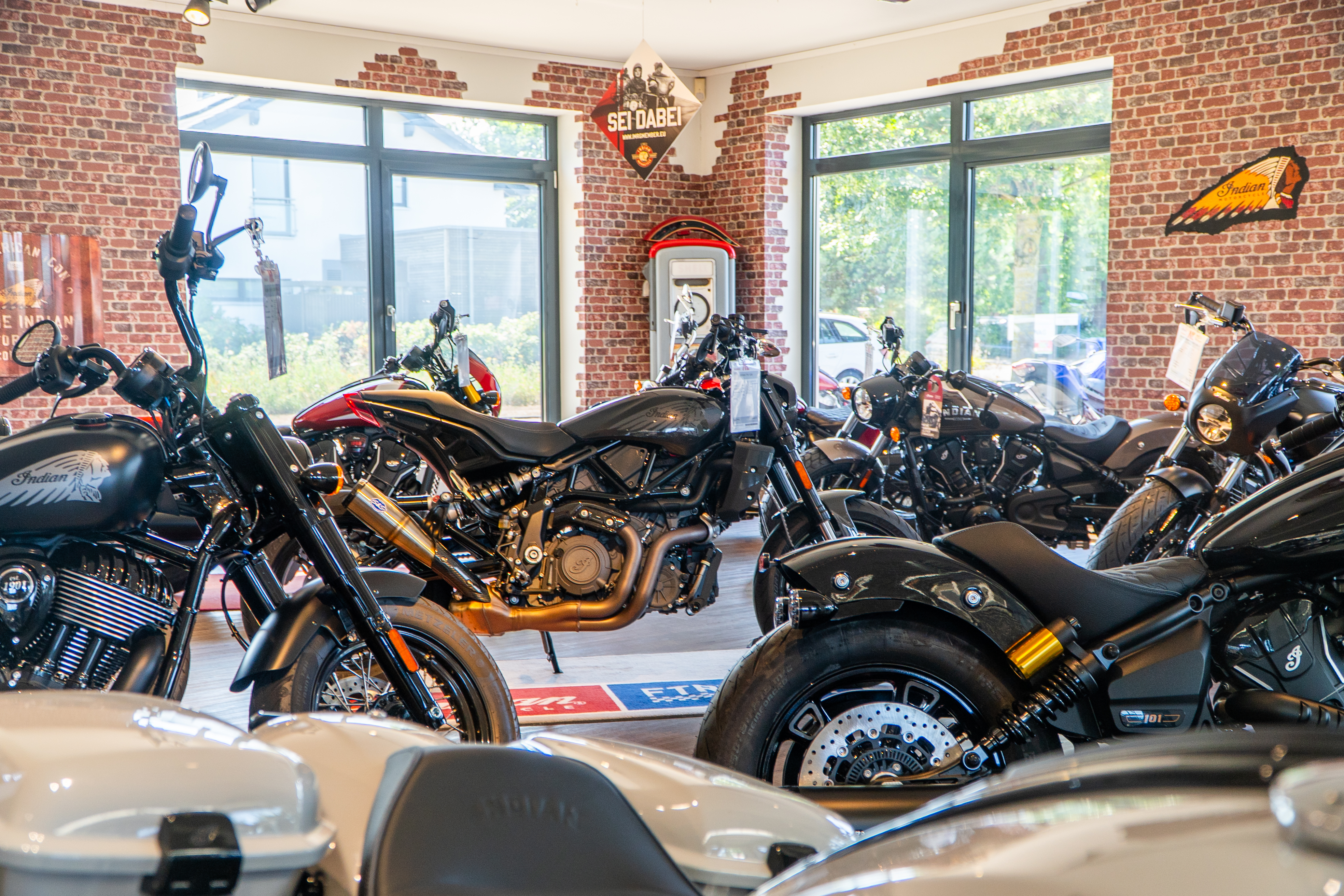 Natuschke & Lange Indian Motorcycle Autohaus Delmenhorst