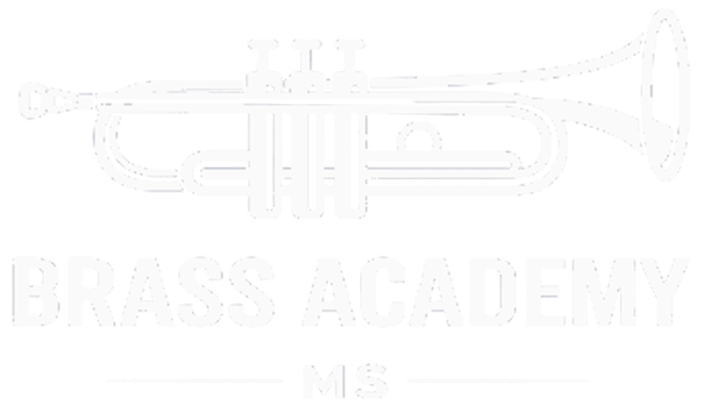 Weiße Trompete über dem Text "BRASS ACADEMY MS" auf grünem Hintergrund.