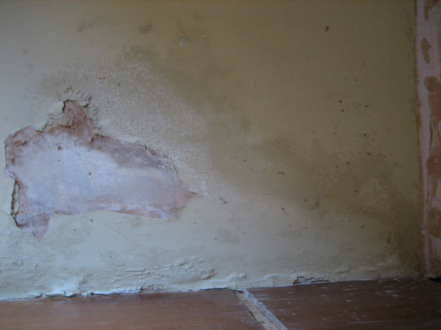 Aufsteigende Feuchtigkeit Mauerwerk