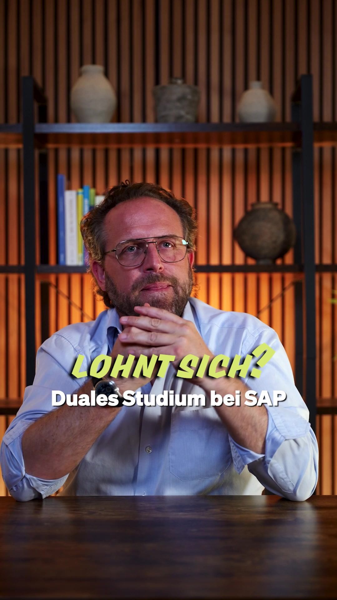 Mr. Karriere prüft verbreitete Mythen zu Chancen, Auswahlkriterien und Betreuung im dualen Studium bei SAP und gibt seine Einschätzung.