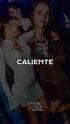 Zwei Frauen feiern im Club, eine trinkt aus einem Glas, die andere lacht. Text: CALIENTE, ESTA LOCA LATINA.