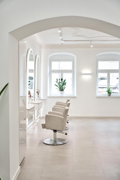 Heller Friseursalon von Soul & Scissors in Bayreuth