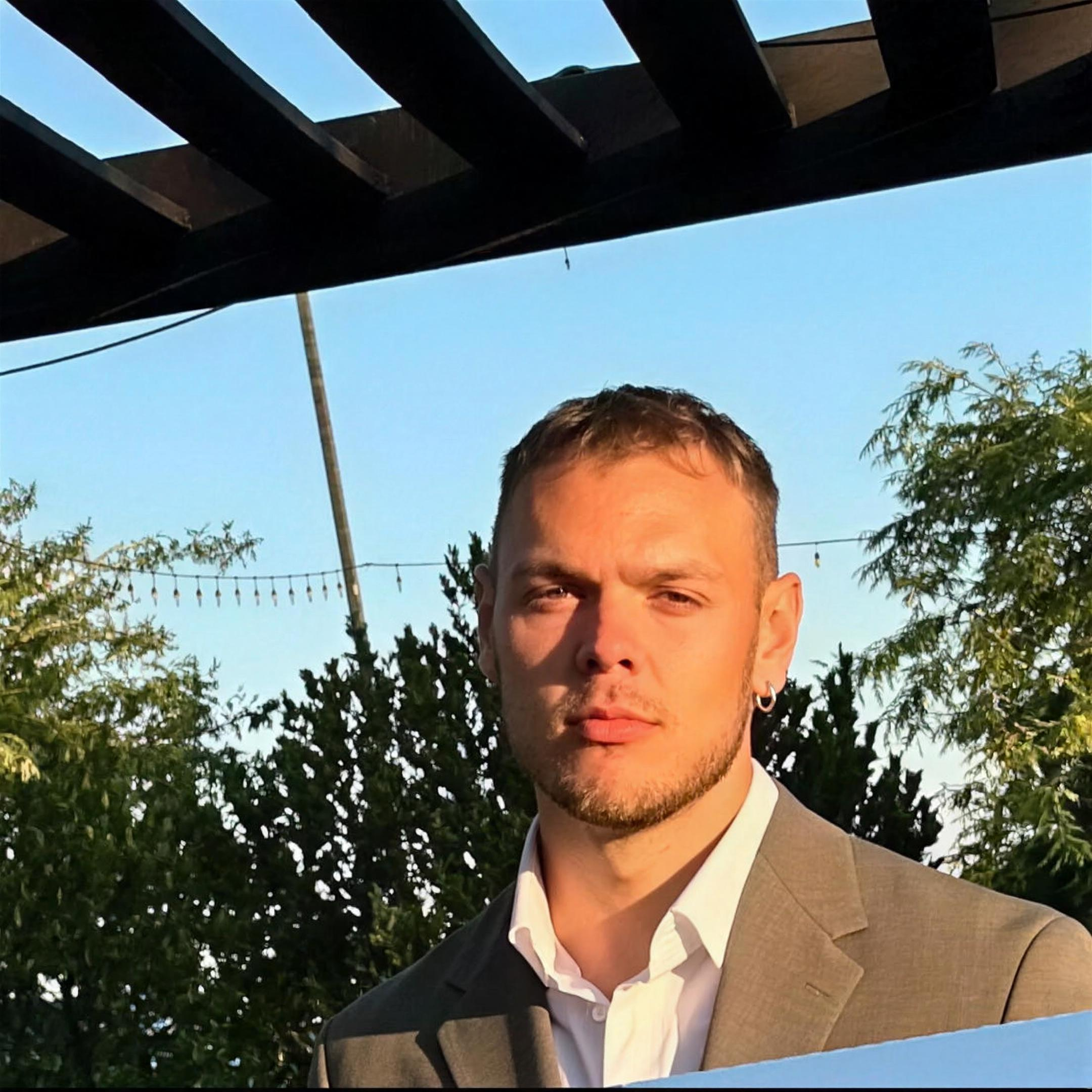 Michael von "Micario"