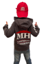 Kind von hinten, trägt rote Kappe und grauen Hoodie mit "MH Hartmann Bedachungs GmbH" Logo und zeigt Daumen hoch.