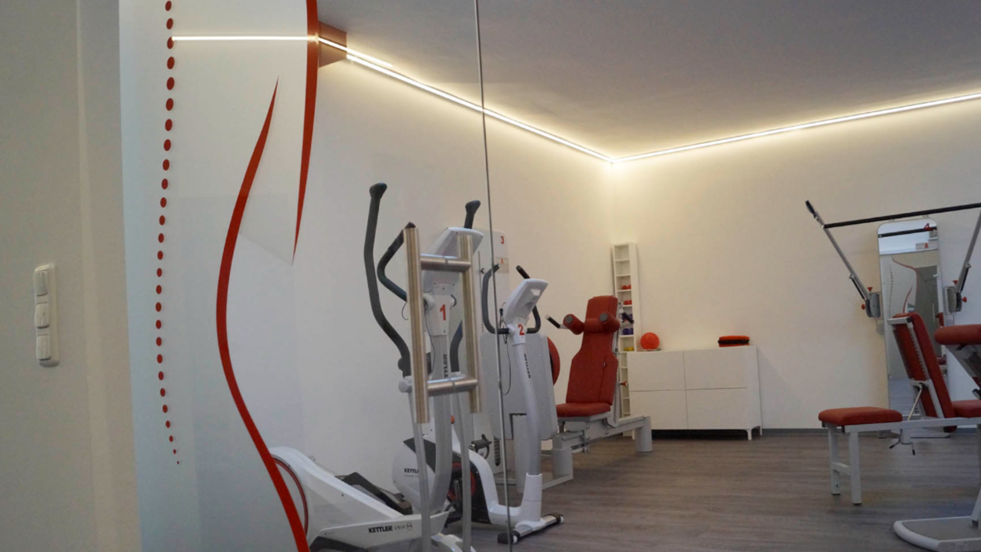 Behandlungsräume und Team der Physiotherapie Hopp & Baral in Würselen