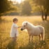 Kind berührt sanft die Nase eines Ponys