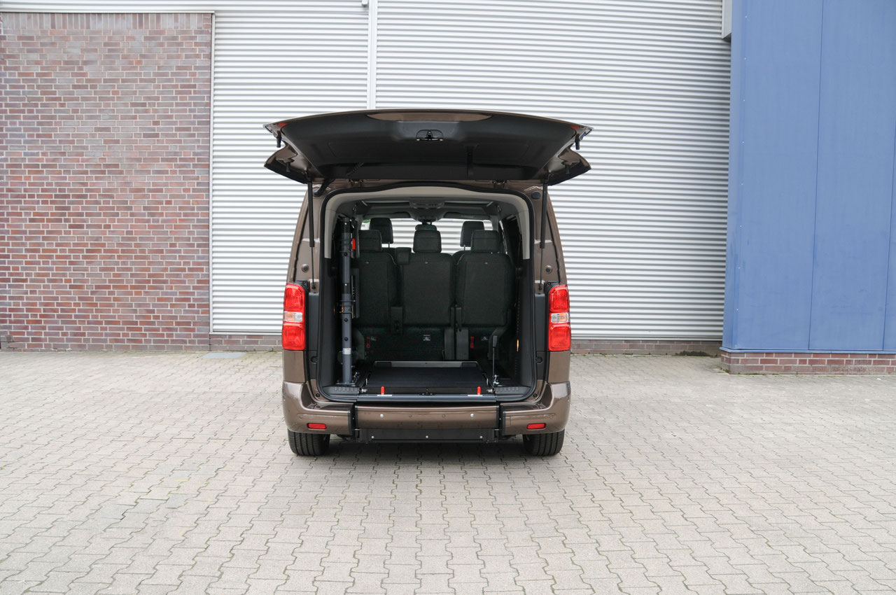 Citroën ë-Spacetourer mit Heckausschnitt – Bild 5