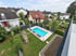 Garten mit Pool, Spielwiese und Sichtschutz