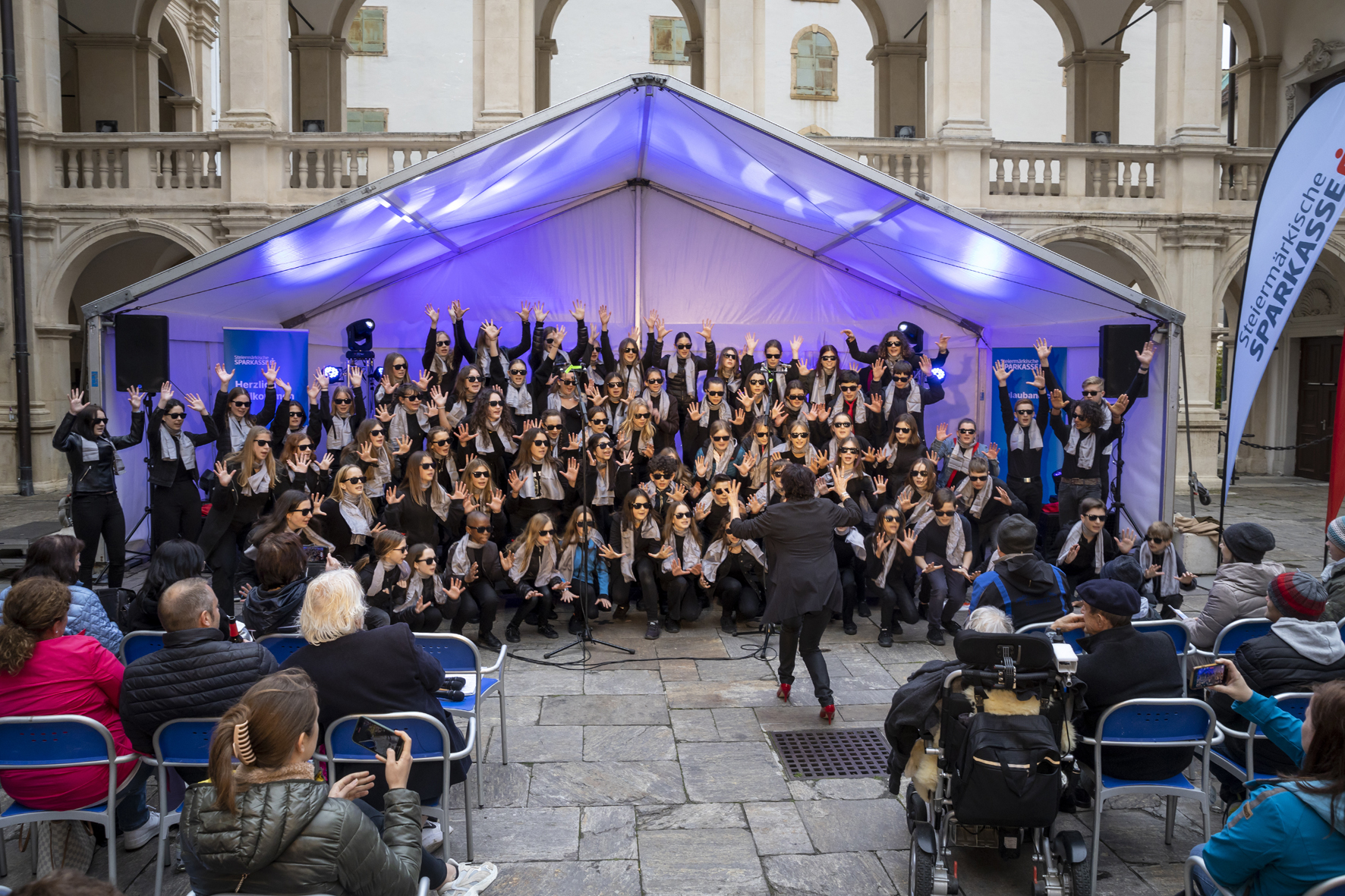 Young singers of the BG und BRG Knittelfeld at the Long Night of Choirs 2023 in Graz