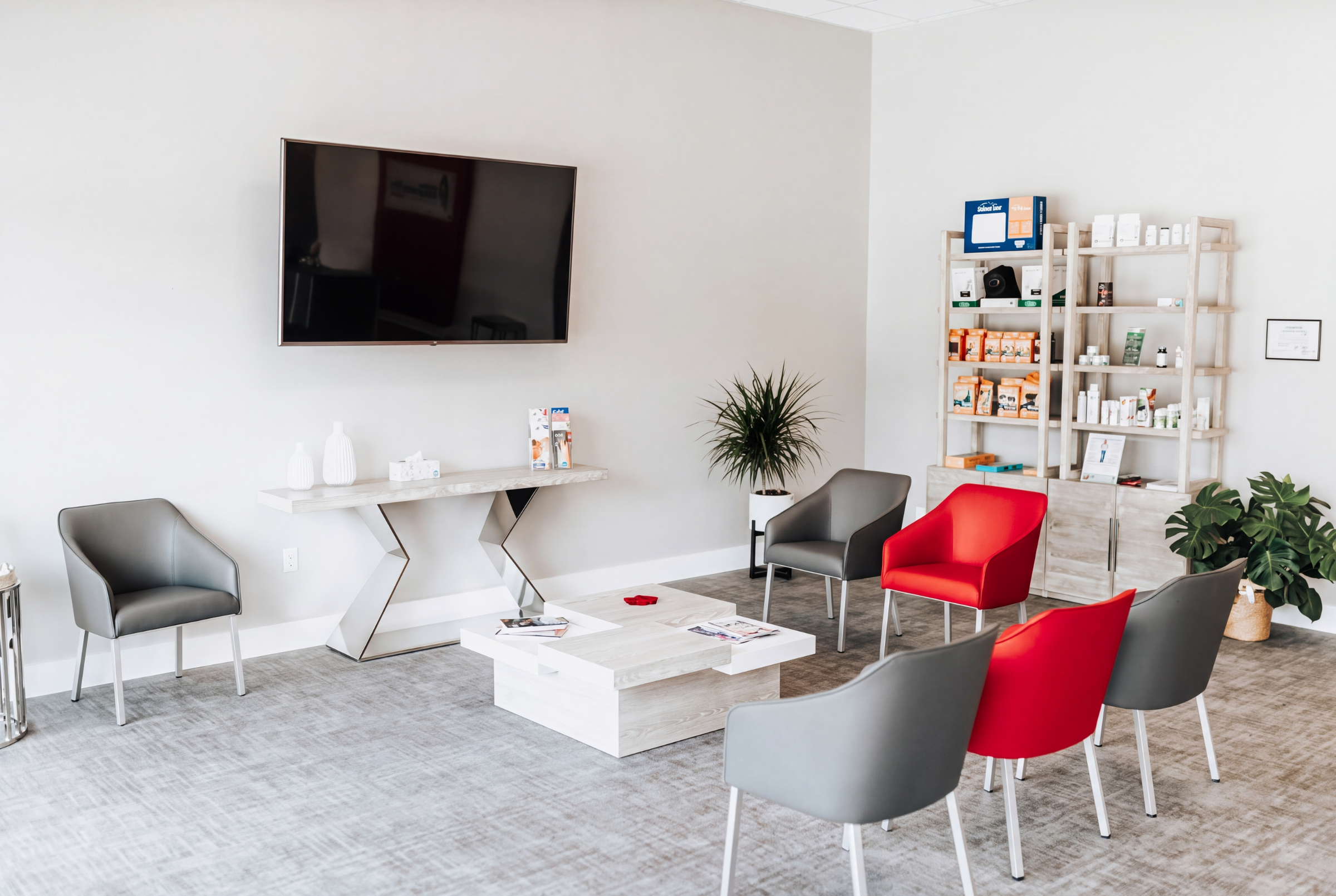 Waiting area inside Jernigan Chiropractic & Rehab clinic