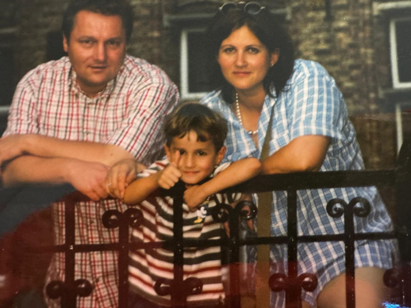 Ralf und Marina Bueckle mit ihrem Sohn
