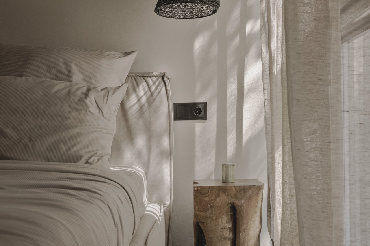 Schlafzimmer mit Lehmputz