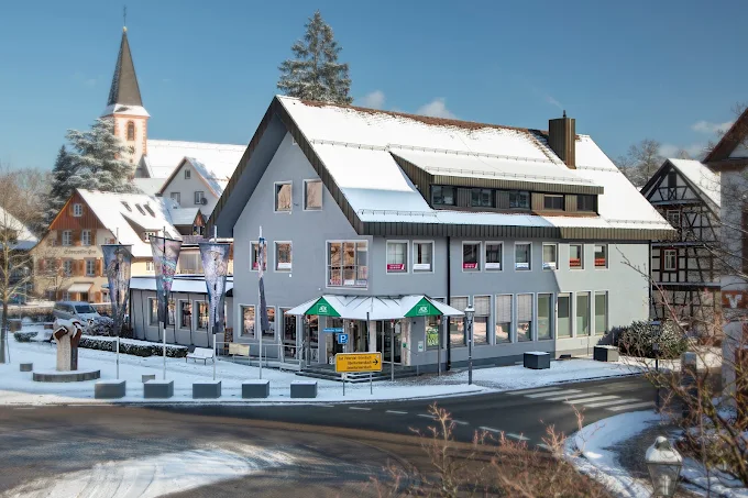 Historische Fachwerkstadt mit Torturm im Kinzigtal – Region Zell am Harmersbach in der Ortenau