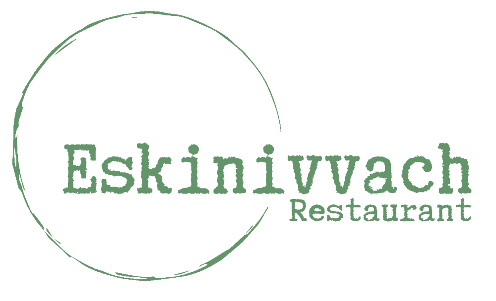 Logo Eskinivvach Restaurant, umrandet von einem unvollständigen Kreis.