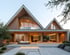 Schlichter Bungalow mit hochwertiger Holzfassade
