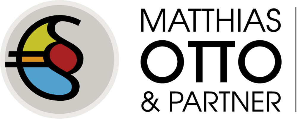 Logo von Matthias Otto & Partner mit buntem, abstraktem Symbol und Text.