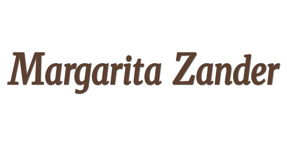 Margarita Zander in brauner Schrift auf dunkelgrünem Hintergrund.