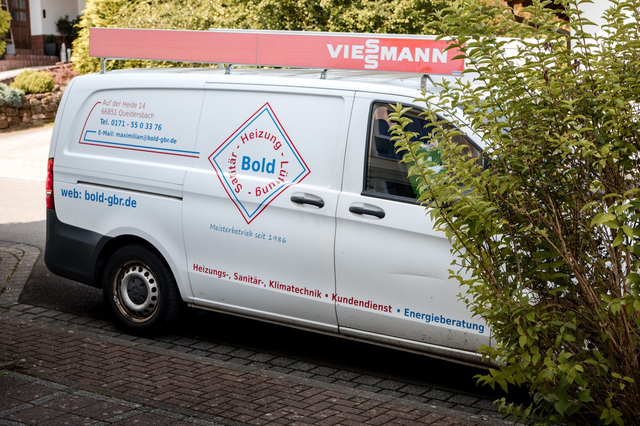 Servicefahrzeug von Bold Walter und Maximilian GbR