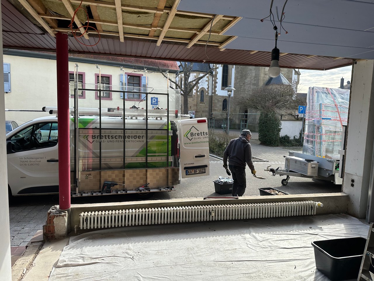 Ladenfront-Sanierung: Von der Bäckerei zum E-Kiosk – Bild 1