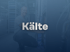 Ein Techniker lächelt, während er an Servern arbeitet, überlagert mit dem Wort "Kälte".