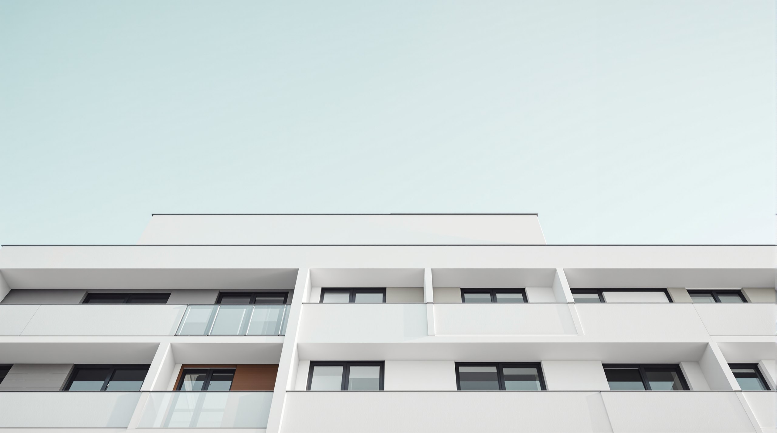 Moderne Wohngebäude-Fassade in Bayern