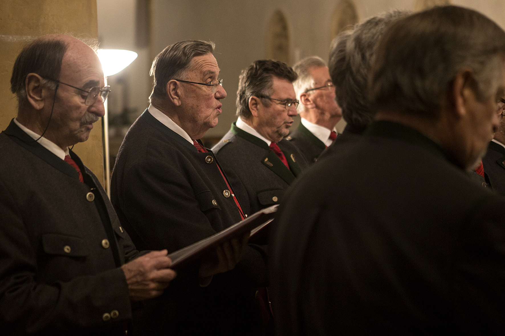 Men's choir MGV Hartberg singing in the Grazer Stadtpfarrkirche, Voices of Spirit 2016, Graz