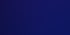 Leere Bühne mit blauen und magentafarbenen Scheinwerfern, Schlagzeug und Keyboard im Hintergrund.