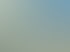 Fenstersims mit einigen Gegenständen, Pflanzen und Büchern. Die Aufnahme zeigt die Praxis von Réka Kurfürst Psychologin M.A. in Tuttlingen