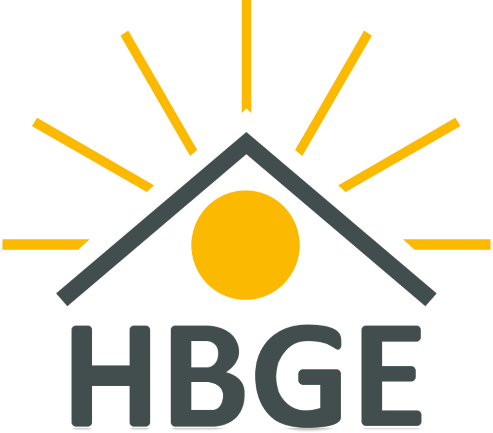 Das HBGE-Logo zeigt ein Hausdach mit einer gelben Sonne dahinter und den Buchstaben HBGE darunter.