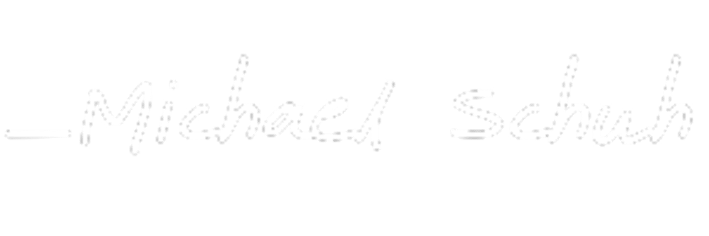 Schriftzug „-Michael Schuh“ in schwarzer Handschrift.