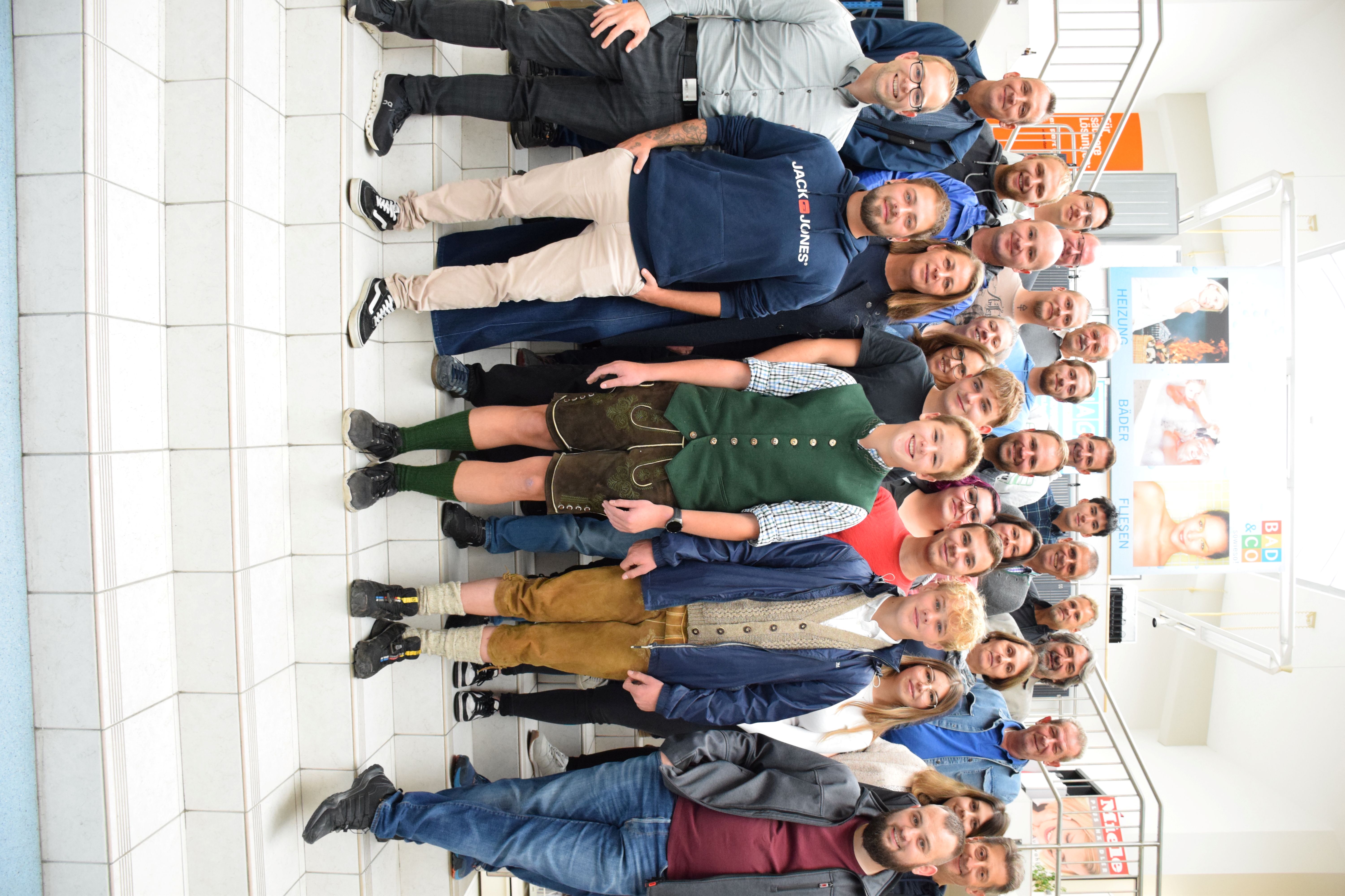 Teamfoto_2025.JPG