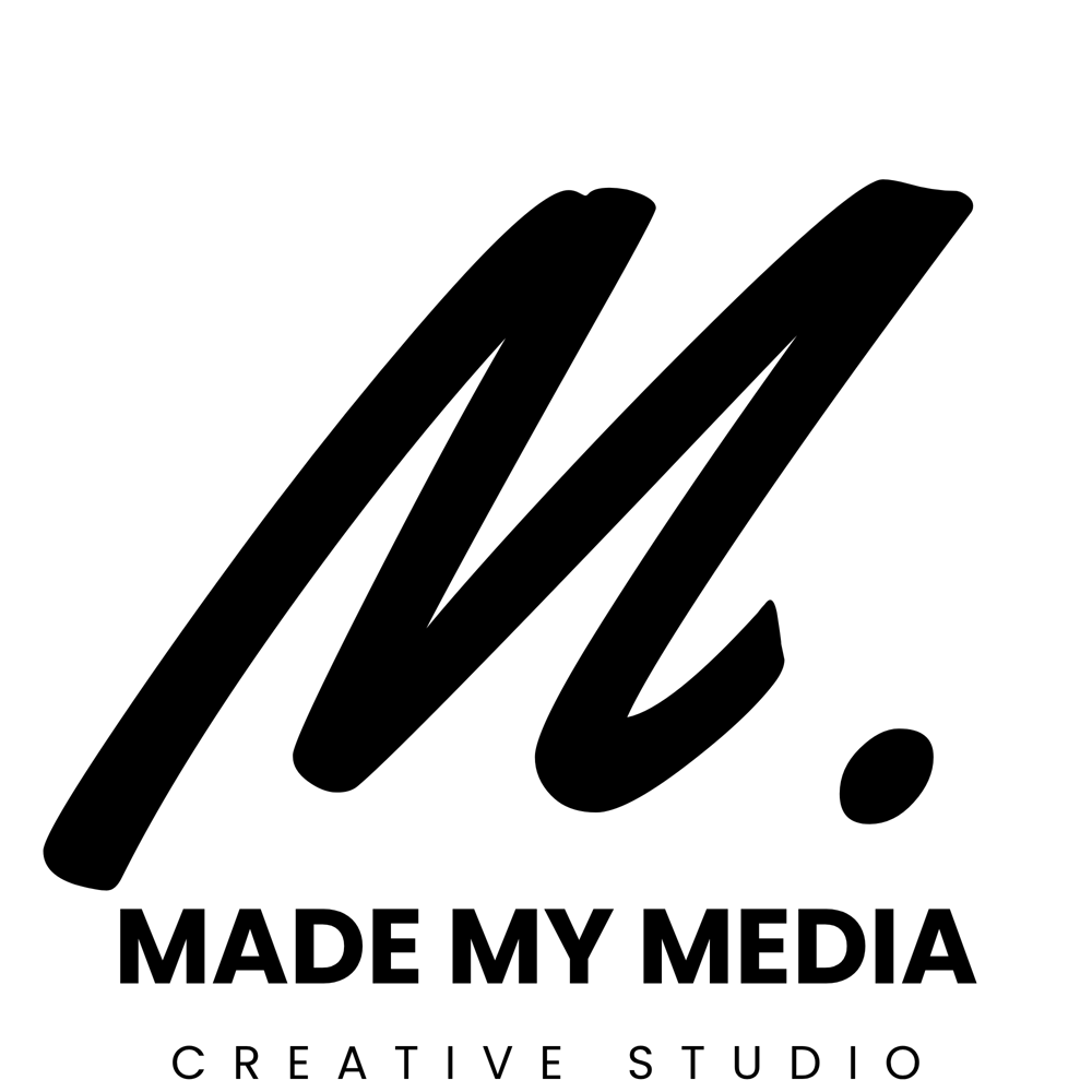 Logo mit großem, schwarzem "M." in Pinselstrich-Optik über "MADE MY MEDIA CREATIVE STUDIO" auf dunkelgrünem Hintergrund.