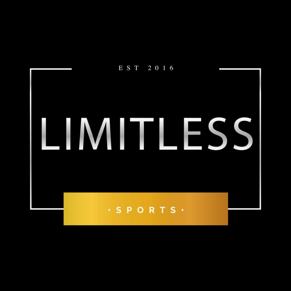 Der Schriftzug "LIMITLESS" in Silber mit "EST 2016" oben und einem goldenen Banner darunter mit dem Wort "SPORTS" auf schwarzem Hintergrund.