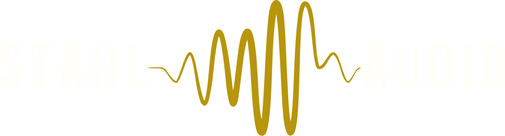 Stahl Audio Logo mit einer goldenen Audiowellenform zwischen den Wörtern "Stahl" und "Audio" auf grünem Hintergrund.
