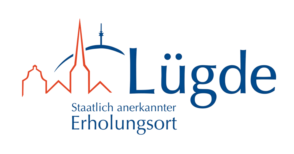 Logo von Lügde: Rote Skyline, blauer Hügel, Schriftzug "Lügde Staatlich anerkannter Erholungsort".